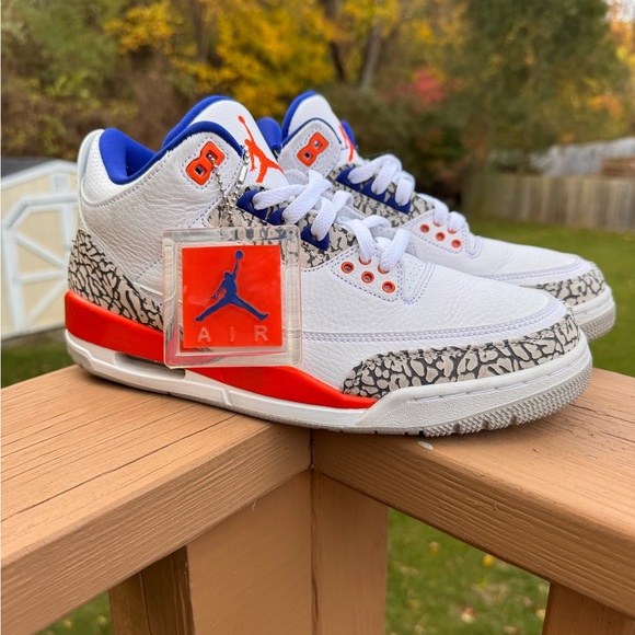 Nike Air Jordan Retro 3 White, Orange and Blue Mens Sneakers Size 8 Like New - Picture 2 of 9